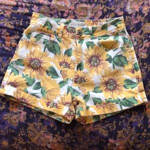 Bullhead Mom short size 1